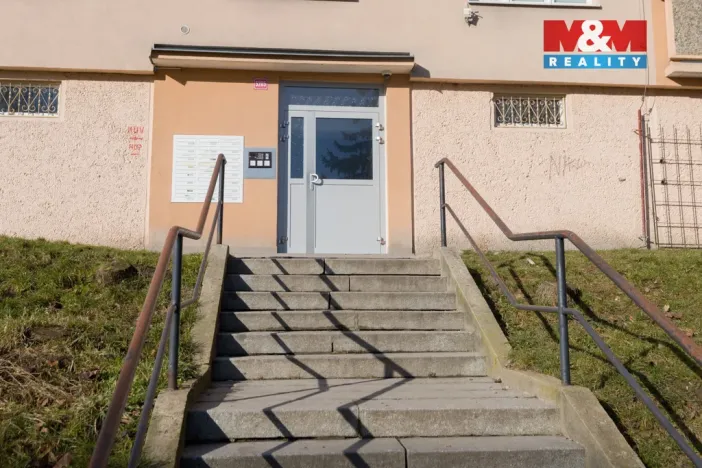 Prodej bytu 2+1, Chomutov, Skalková, 61 m2