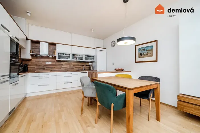 Prodej bytu 4+kk, Ostrava, Biskupská, 96 m2