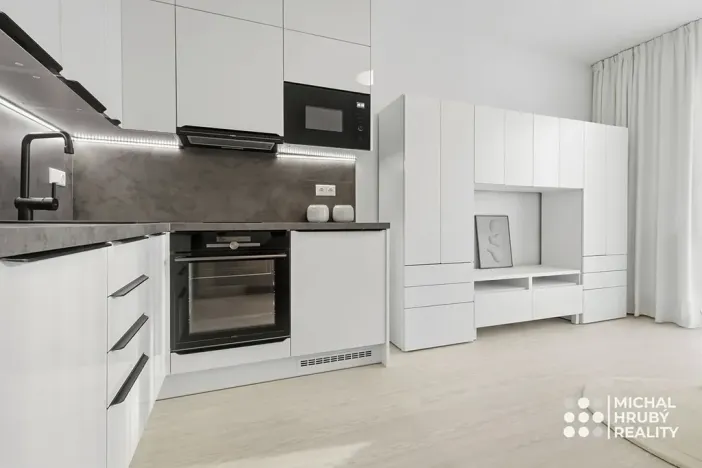 Prodej bytu 1+kk, Ostrava, Výstavní, 27 m2