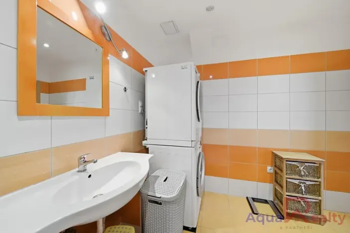 Prodej bytu 3+kk, Ostrov, Vančurova, 70 m2