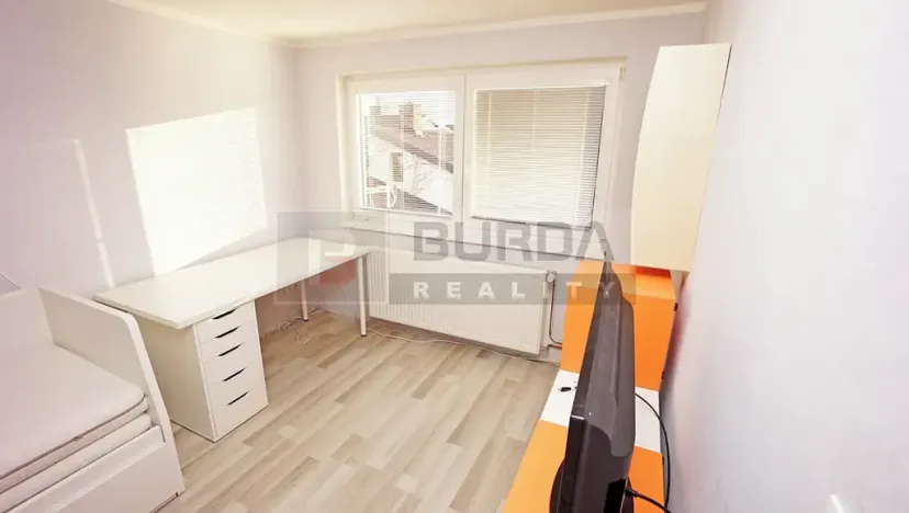 Pronájem rodinného domu, Neratovice, 246 m2