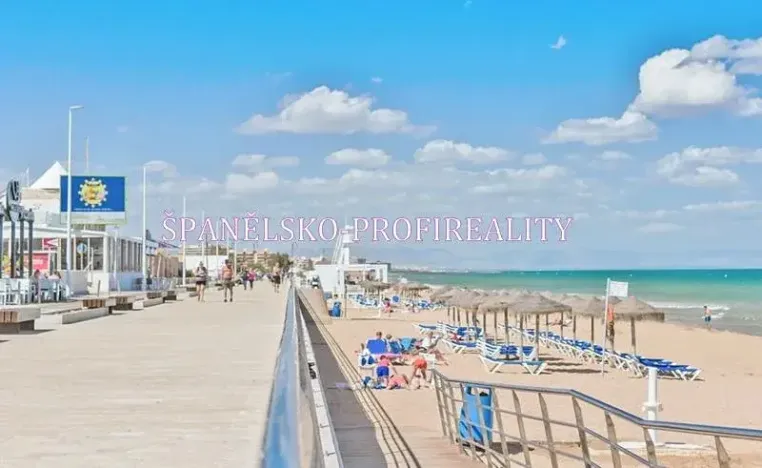 Prodej vily, Alicante, Španělsko, 59 m2