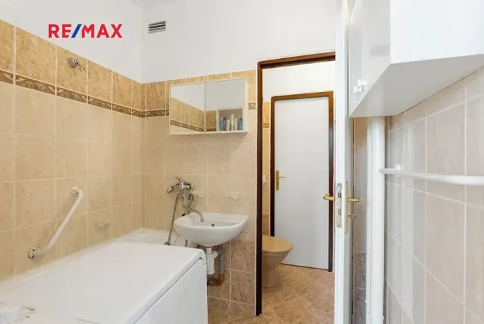 Prodej bytu 3+1, Praha - Malešice, Počernická, 72 m2