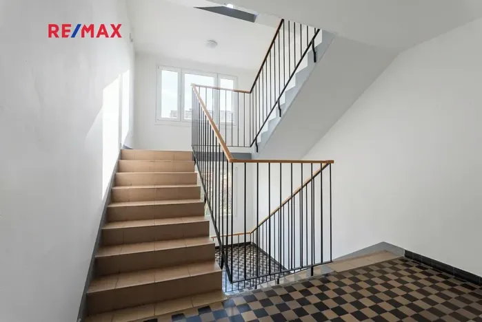 Prodej bytu 3+1, Praha - Malešice, Počernická, 72 m2