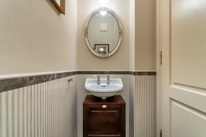 Pronájem bytu 3+1, Praha - Malá Strana, U lužického semináře, 111 m2