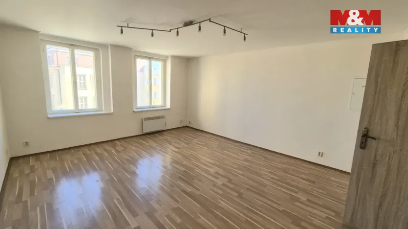 Pronájem bytu 1+1, Kladno, plk. Stříbrného, 40 m2
