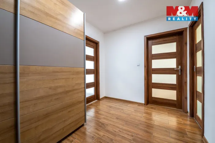 Prodej bytu 2+1, Děčín, Pohraniční, 62 m2