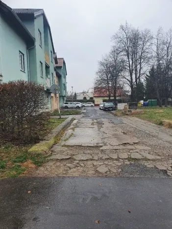 Dražba pozemku, Praha, 243 m2