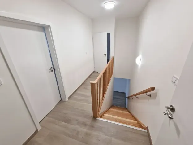 Pronájem atypického bytu, Praha - Nusle, Oldřichova, 94 m2