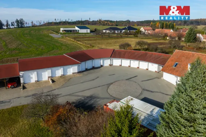 Pronájem výrobních prostor, Žďár, 1089 m2