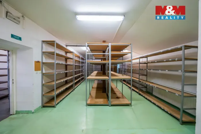 Pronájem výrobních prostor, Žďár, 1089 m2