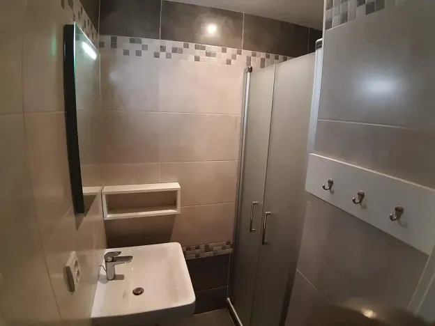 Pronájem bytu 1+kk, Praha - Smíchov, Zborovská, 35 m2