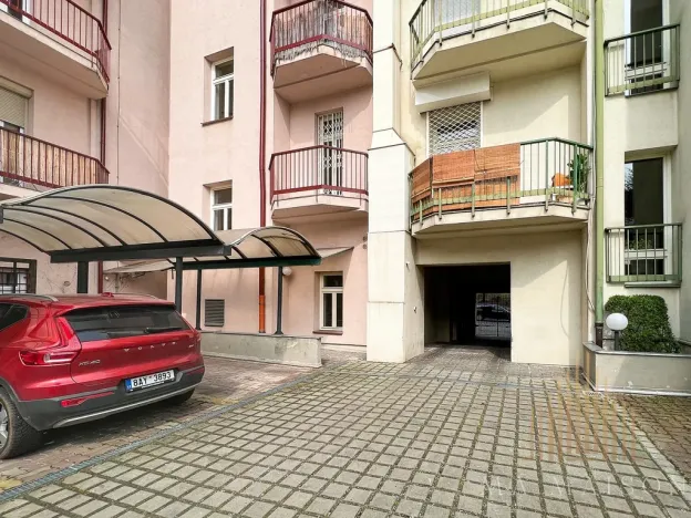 Pronájem bytu 3+kk, Praha - Vršovice, Holandská, 84 m2