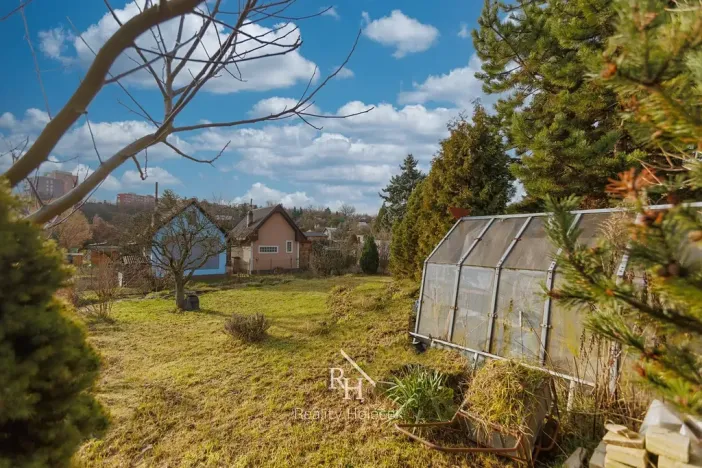 Prodej zahrady, Kladno, 303 m2