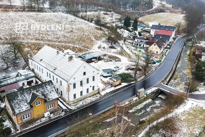 Prodej výrobních prostor, Malé Březno, 670 m2