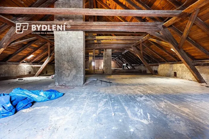 Prodej výrobních prostor, Malé Březno, 670 m2