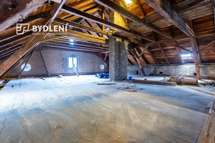 Prodej výrobních prostor, Malé Březno, 670 m2