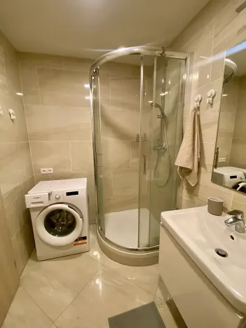 Pronájem bytu 1+kk, Praha - Horní Měcholupy, Mantovská, 32 m2