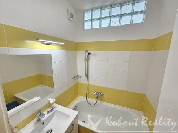 Pronájem bytu 2+1, Praha - Malešice, Plaňanská, 53 m2