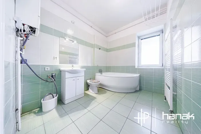 Prodej bytu 3+1, Olomouc, Komenského, 116 m2