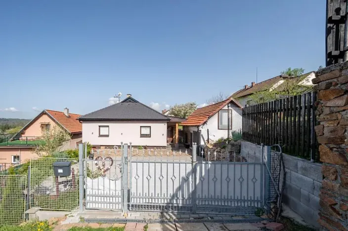 Prodej rodinného domu, Chocerady, 94 m2