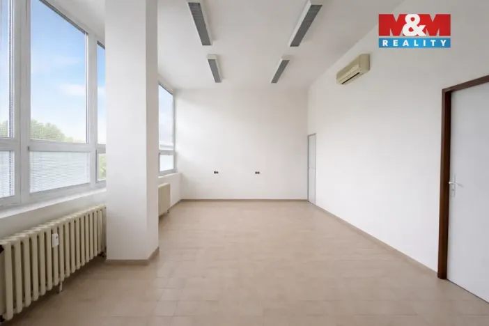 Pronájem kanceláře, Louny, Školní, 74 m2