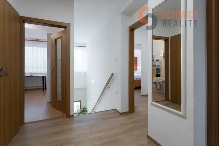 Prodej rodinného domu, Hustopeče, U Větrolamu, 300 m2