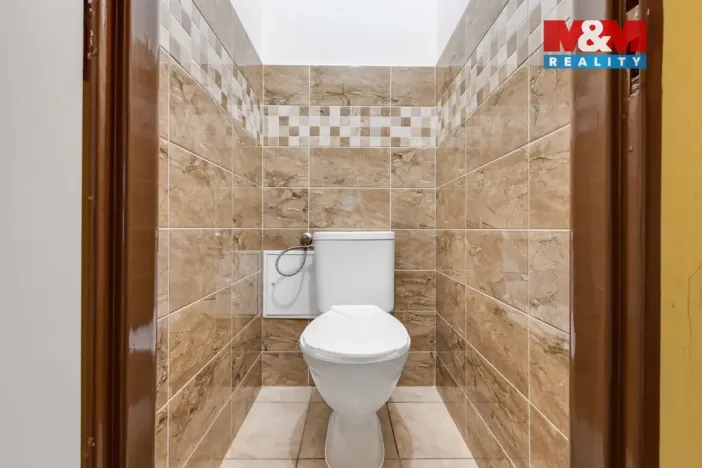 Prodej bytu 3+1, Bzová, 75 m2