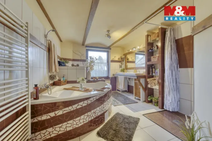 Prodej rodinného domu, Nýrsko - Hodousice, 189 m2