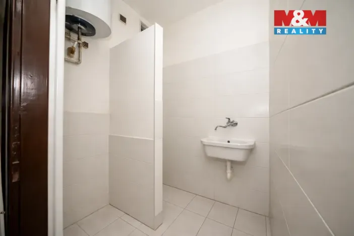 Pronájem obchodního prostoru, Kutná Hora - Hlouška, Pod Valy, 100 m2