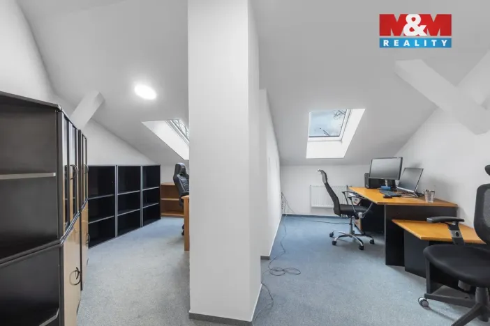 Prodej obchodního prostoru, Ostrava - Kunčičky, Škrobálkova, 700 m2