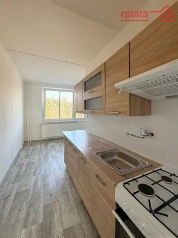 Pronájem bytu 3+1, Chomutov, Školní pěšina, 76 m2