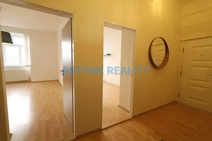 Prodej bytu 2+kk, Praha - Bubeneč, Raisova, 46 m2
