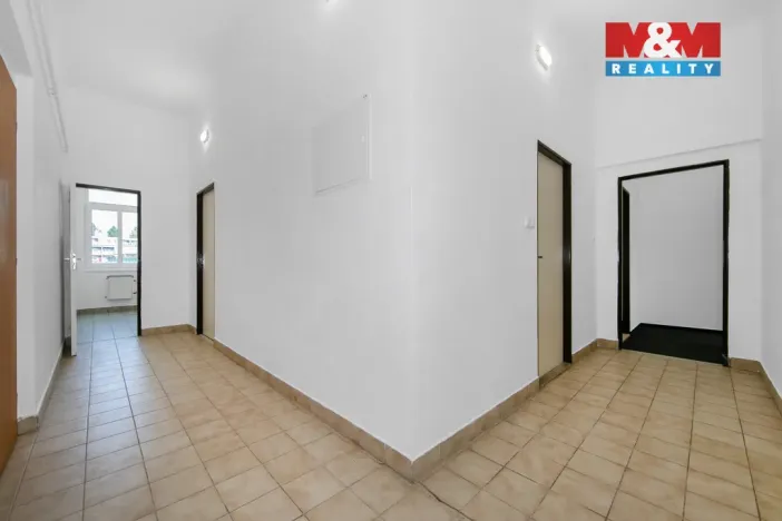 Pronájem kanceláře, Plzeň - Severní Předměstí, Karlovarská, 100 m2