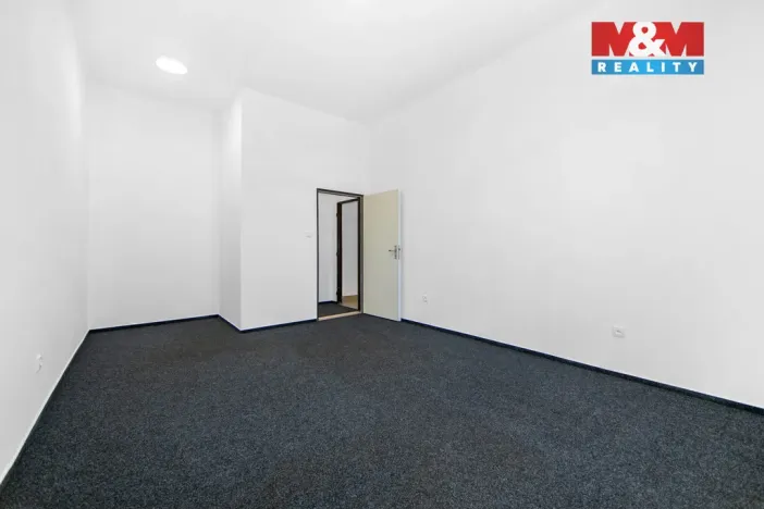 Pronájem kanceláře, Plzeň - Severní Předměstí, Karlovarská, 100 m2
