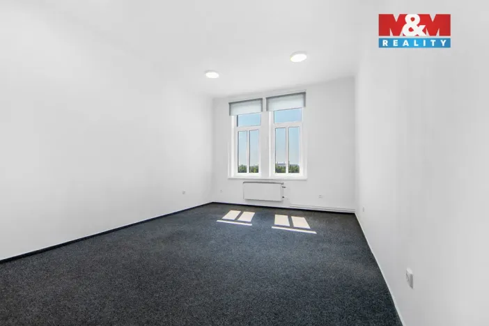 Pronájem kanceláře, Plzeň - Severní Předměstí, Karlovarská, 100 m2