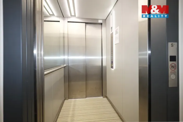 Pronájem bytu 4+kk, Karlovy Vary - Stará Role, Truhlářská, 89 m2