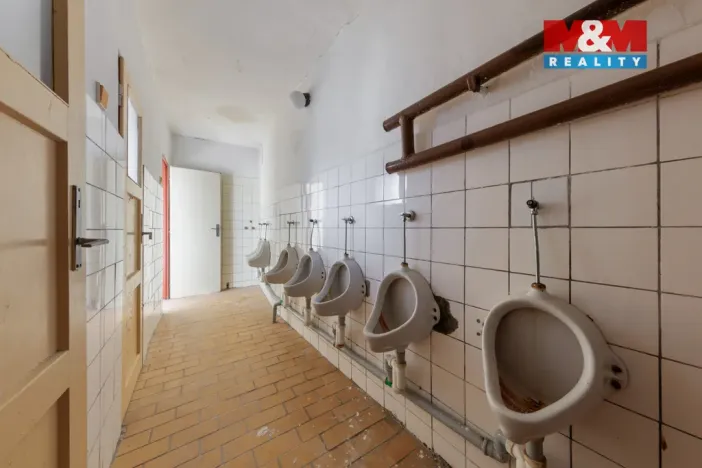 Prodej obchodního prostoru, Abertamy, Bož. Němcové, 800 m2