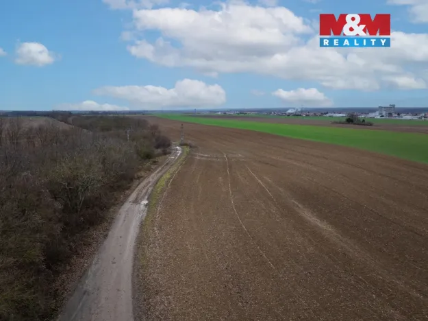 Prodej pole, Strážnice, 3495 m2