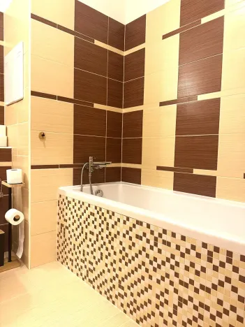 Pronájem bytu 1+kk, Praha - Libeň, V zahradách, 47 m2