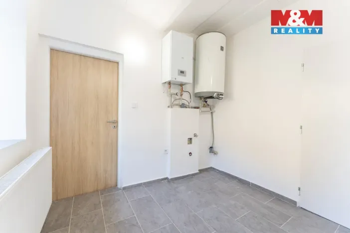 Prodej rodinného domu, Lošany - Lošánky, 186 m2