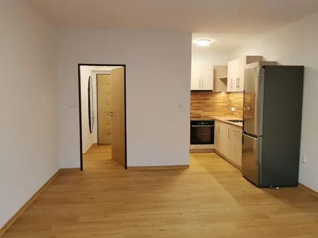 Pronájem bytu 2+kk, Hradec Králové, Dukelská třída, 54 m2