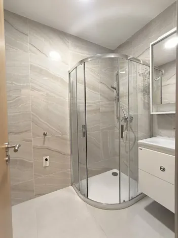 Pronájem bytu 2+kk, Hradec Králové, Dukelská třída, 54 m2