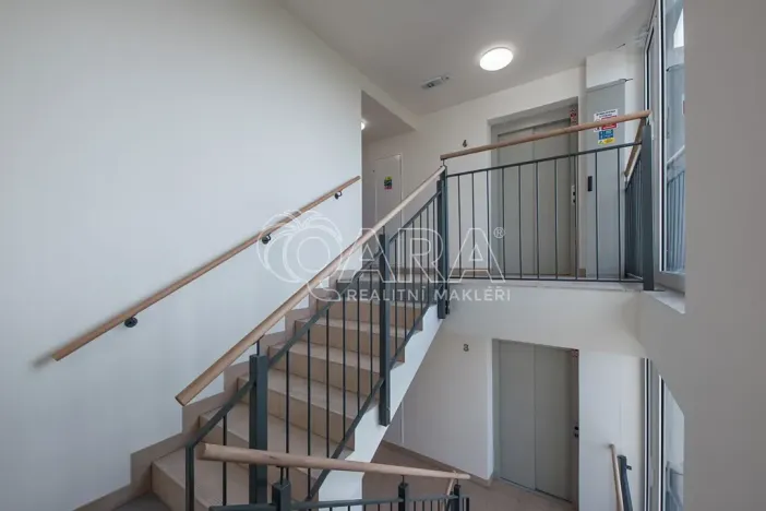 Prodej bytu 2+kk, Praha - Letňany, Tupolevova, 56 m2