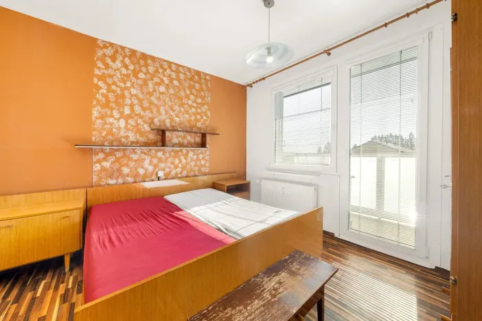 Prodej bytu 3+1, Studená, Komenského, 74 m2