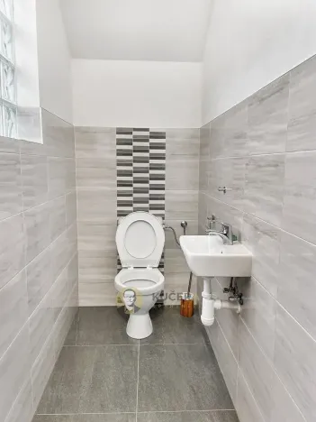 Prodej výrobních prostor, Kostelec nad Labem, Neratovická, 3457 m2