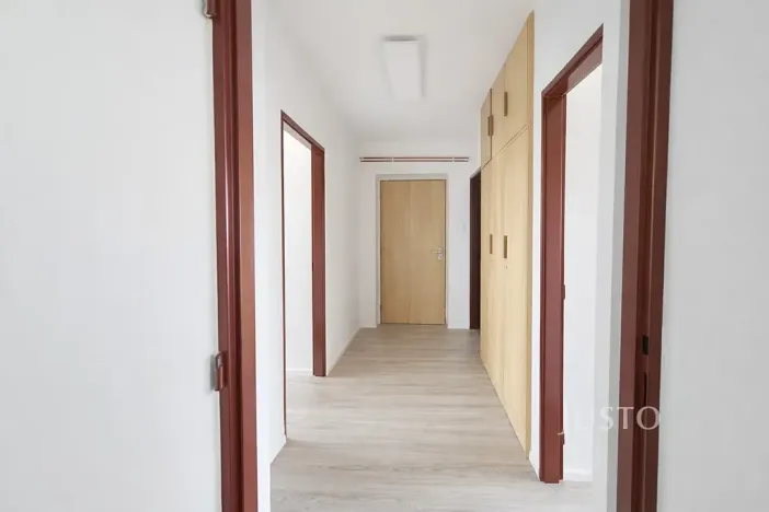 Pronájem bytu 3+1, Písek, Václavské nám., 66 m2