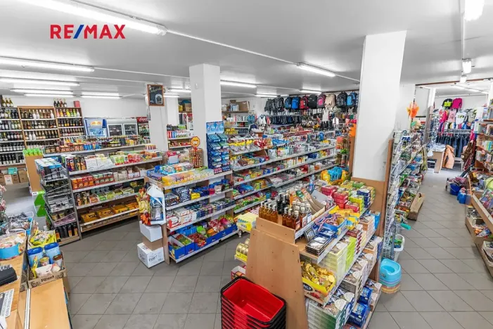 Prodej obchodního prostoru, Harrachov, 283 m2