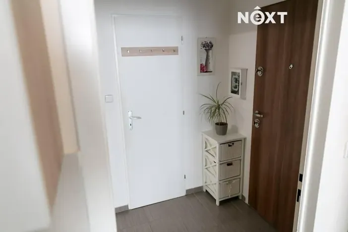 Pronájem bytu 1+kk, Zlín, U Trojáku, 27 m2