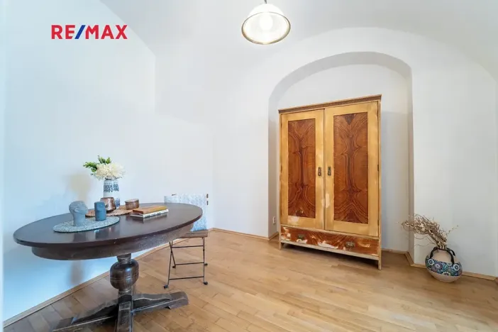 Prodej bytu 3+1, Praha - Malá Strana, Nebovidská, 57 m2